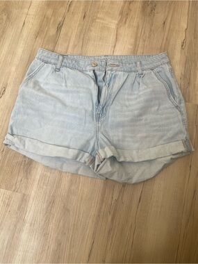 American Eagle Outfitters Light Blue Denim Roll Cuff Shorts